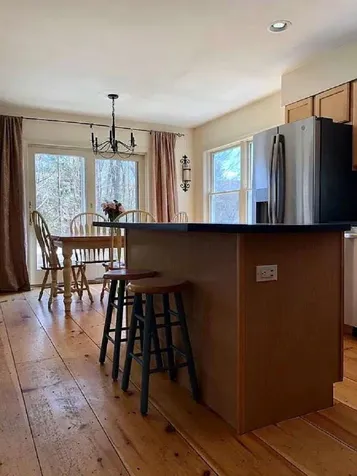 99 Holmes Lane Stowe VT 05672