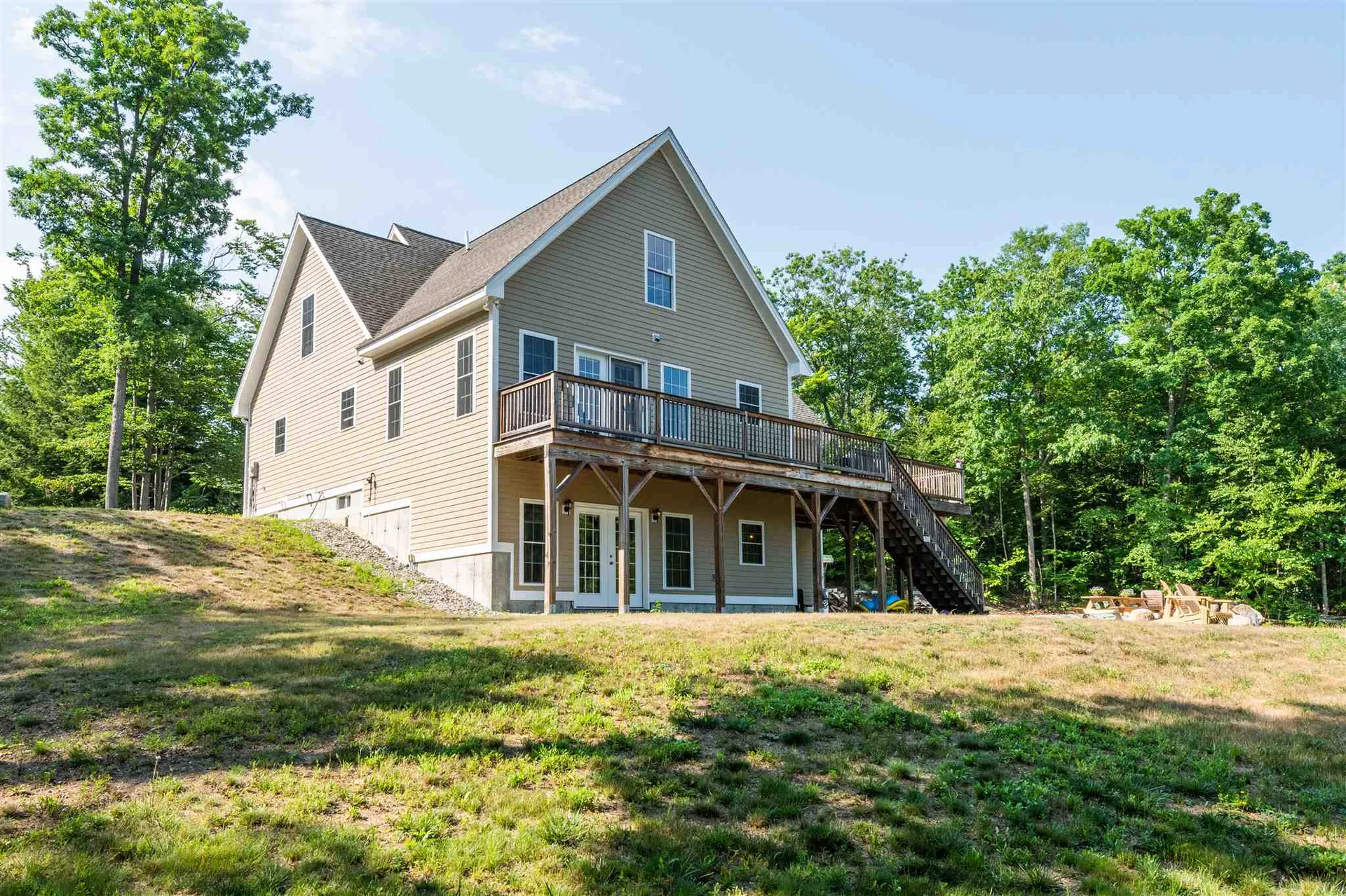 461 Cross Country Road Pembroke NH 03275