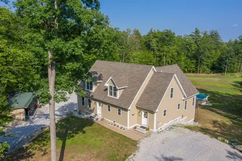 461 Cross Country Road Pembroke NH 03275