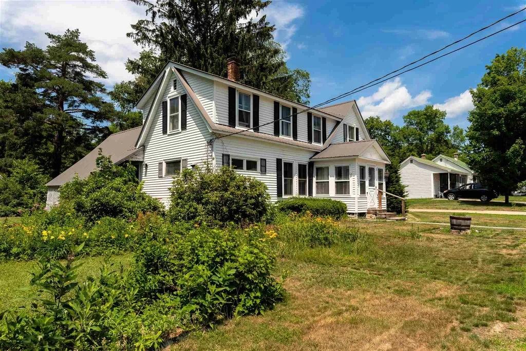 20 Warren Street Fryeburg ME 04037