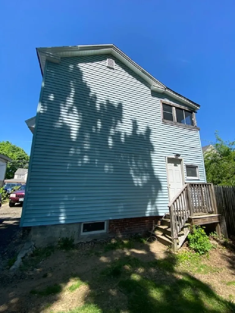 28 Chestnut Street Rochester NH 03867