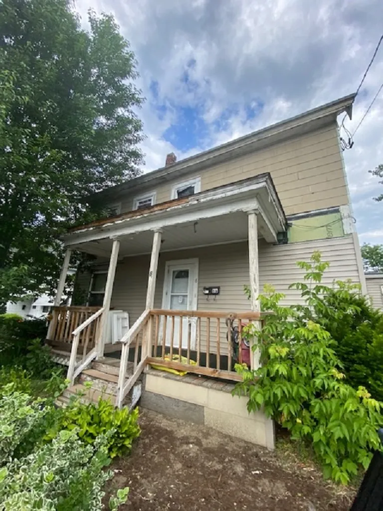 8 C Street Nashua NH 03060