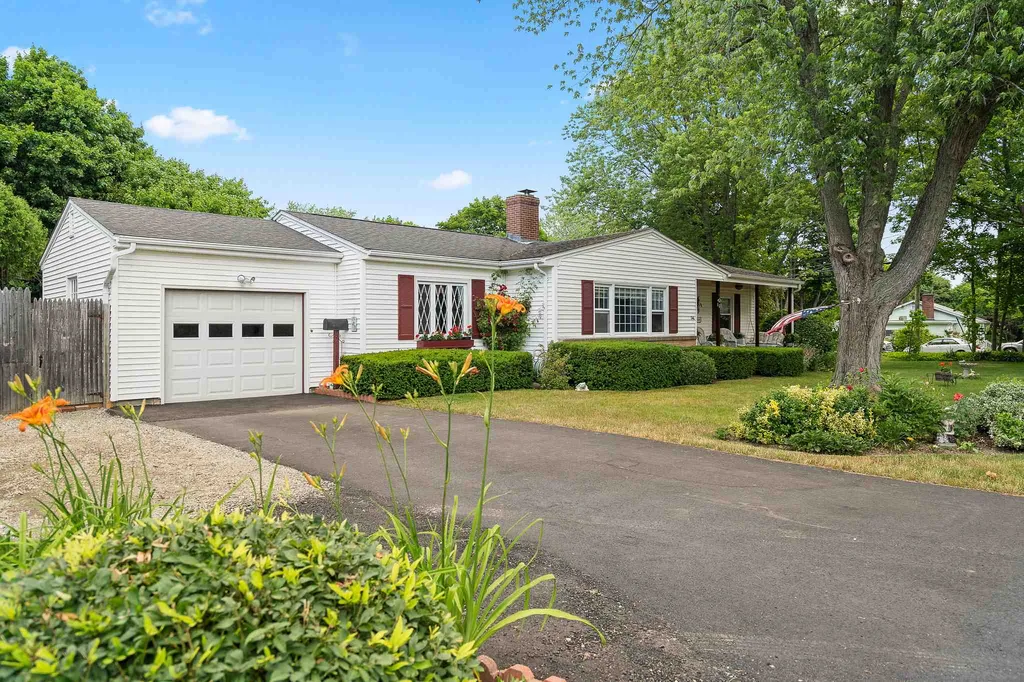 246 High Street Hampton NH 03842