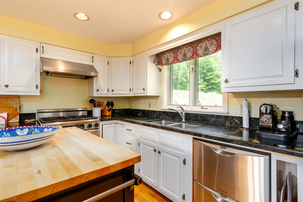 774 Barnes Hill Road Stowe VT 05672