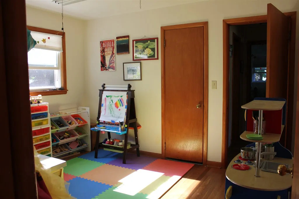 143 Edgemoor Drive Burlington VT 05408