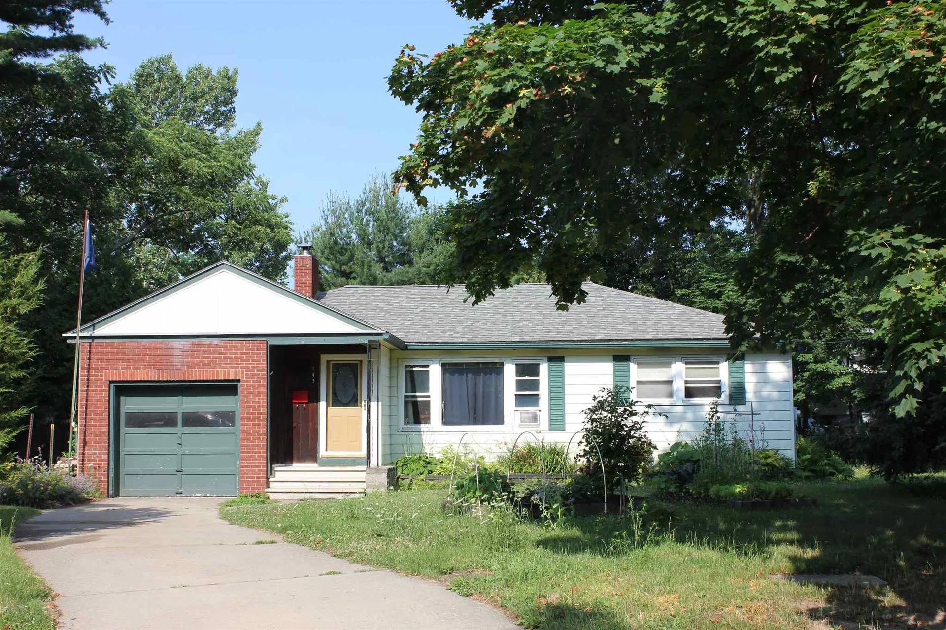143 Edgemoor Drive Burlington VT 05408