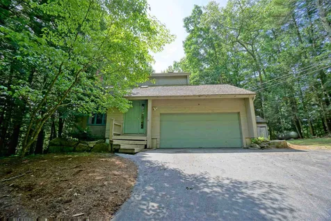 10 Evergreen Drive Hampstead NH 03841