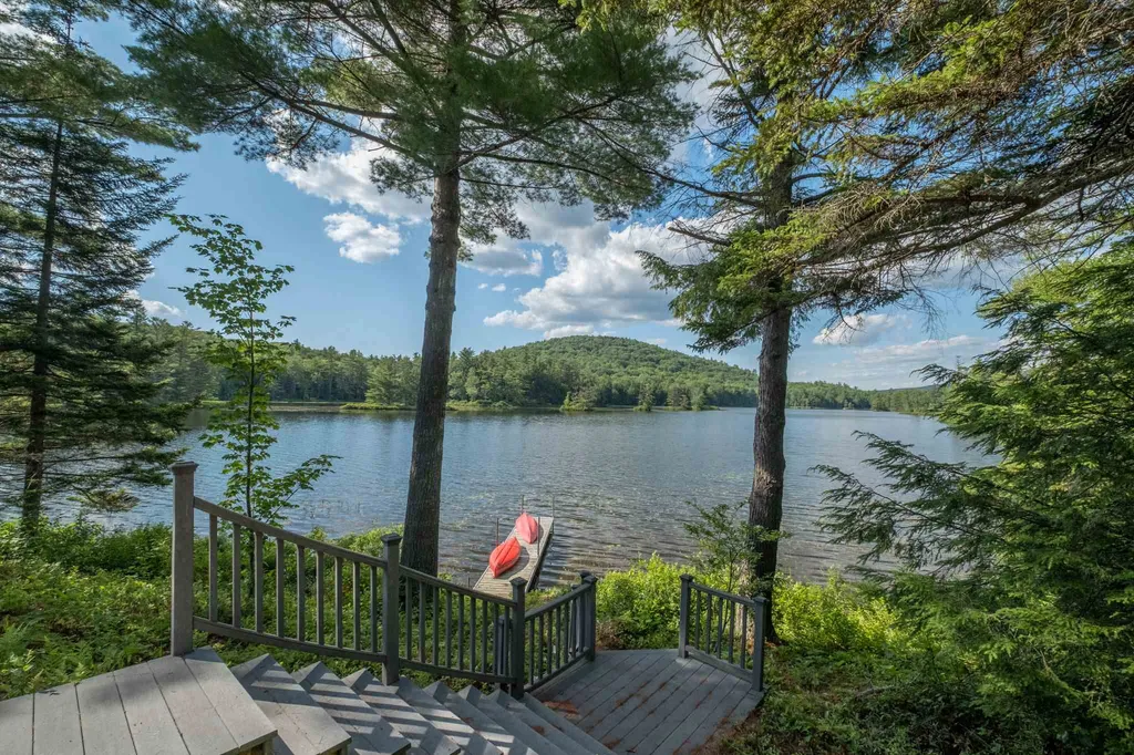 380 Waukeena Lake Road Danbury NH 03230