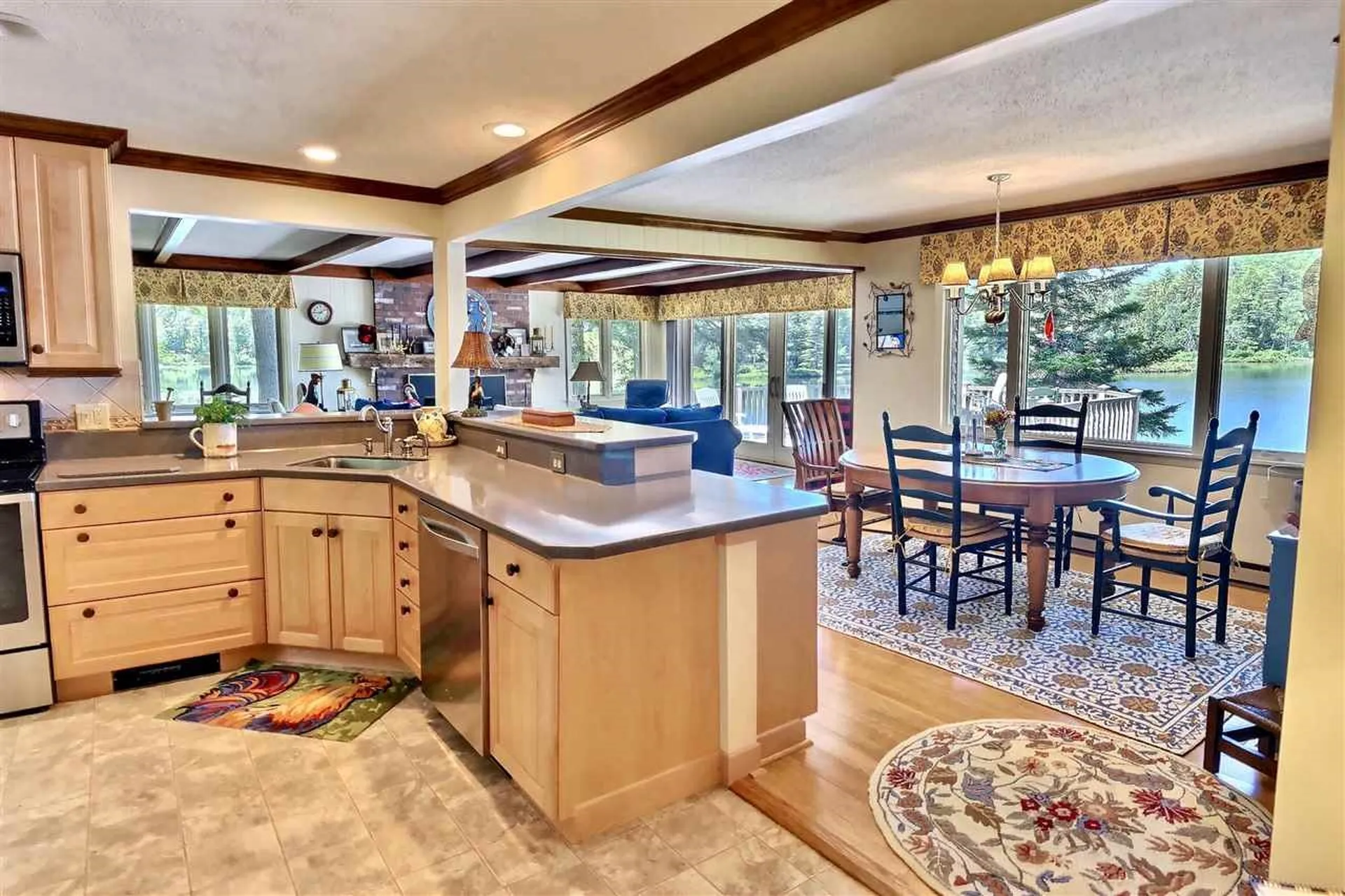 380 Waukeena Lake Road Danbury NH 03230