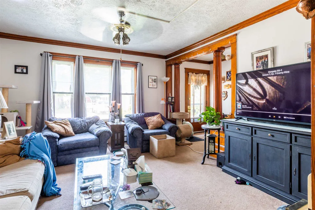 74 Blossom Street Nashua NH 03060