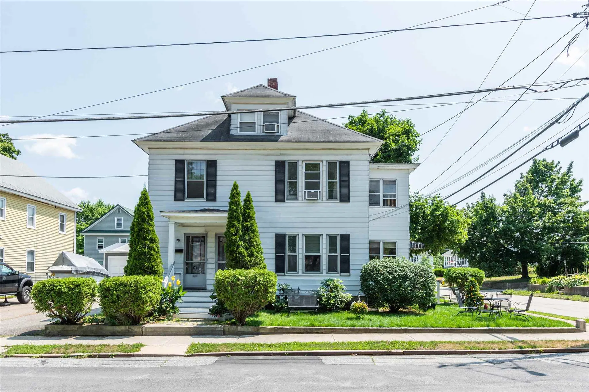 74 Blossom Street Nashua NH 03060