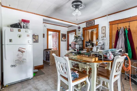 74 Blossom Street Nashua NH 03060