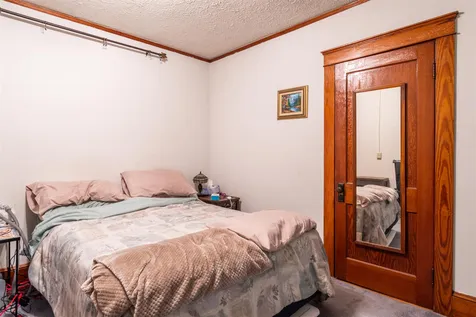 74 Blossom Street Nashua NH 03060