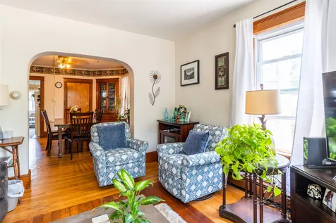 74 Blossom Street Nashua NH 03060