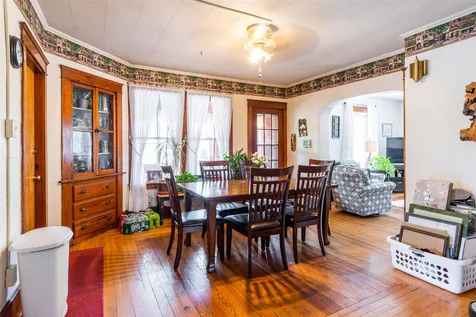 74 Blossom Street Nashua NH 03060