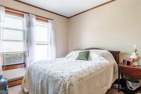 74 Blossom Street Nashua NH 03060