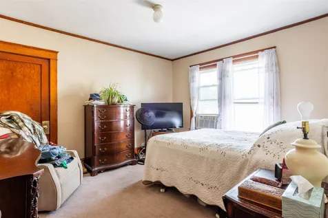 74 Blossom Street Nashua NH 03060