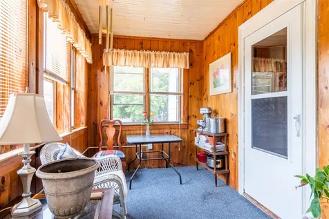 74 Blossom Street Nashua NH 03060