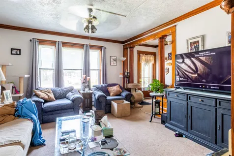 74 Blossom Street Nashua NH 03060