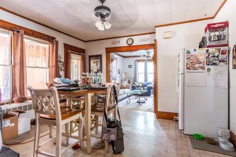 74 Blossom Street Nashua NH 03060