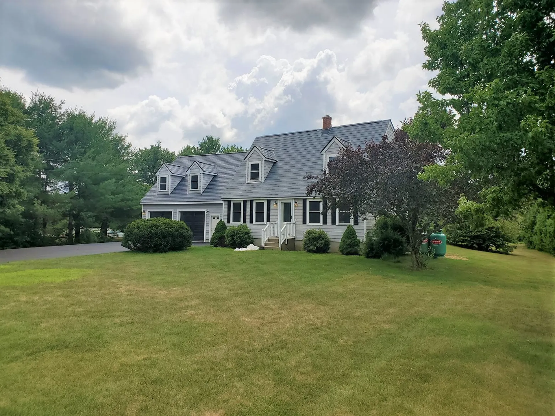 25 April Drive Litchfield NH 03052