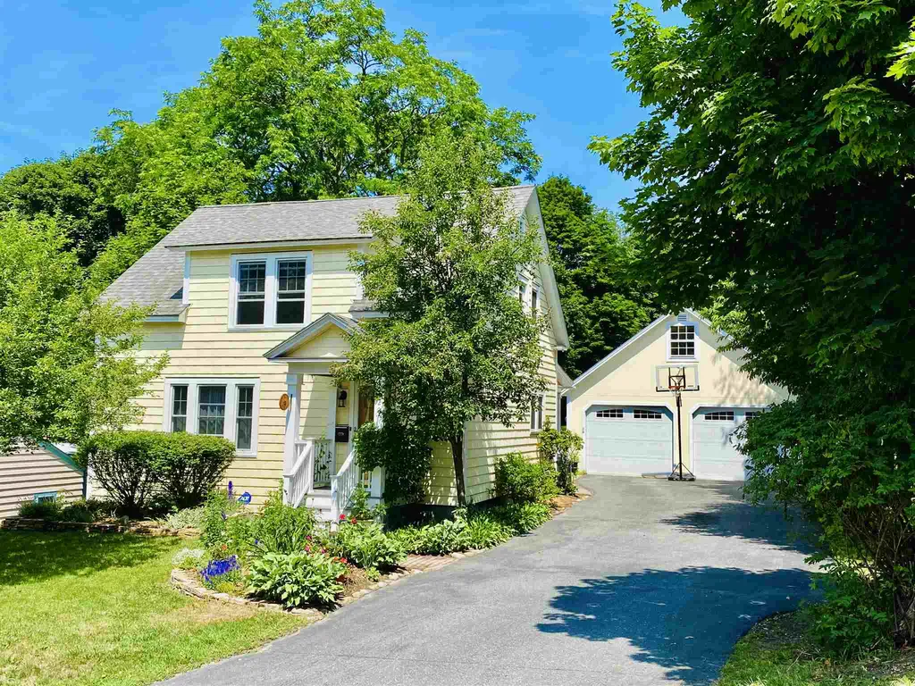 20 Highland Avenue Newport NH 03773