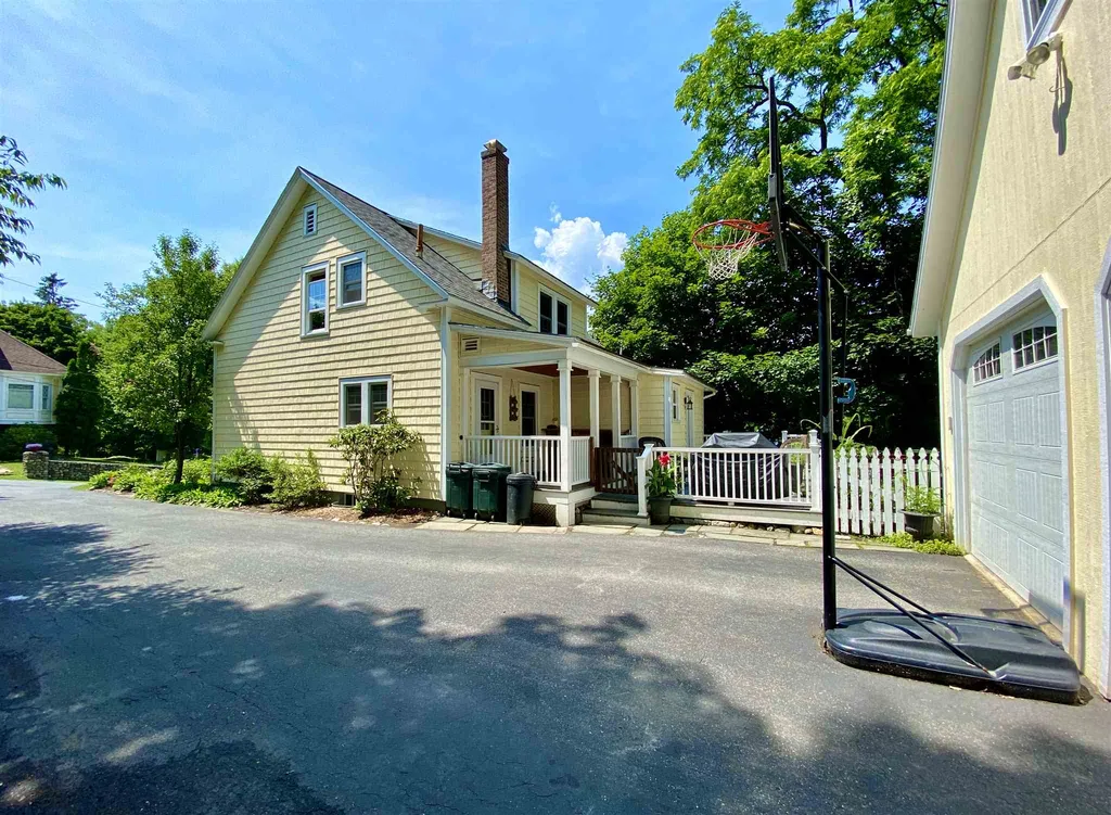20 Highland Avenue Newport NH 03773