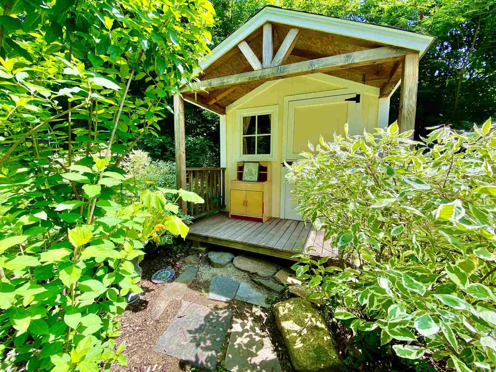 20 Highland Avenue Newport NH 03773
