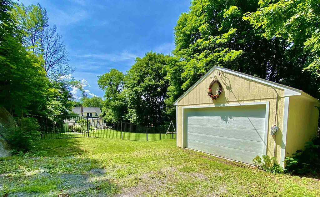 20 Highland Avenue Newport NH 03773