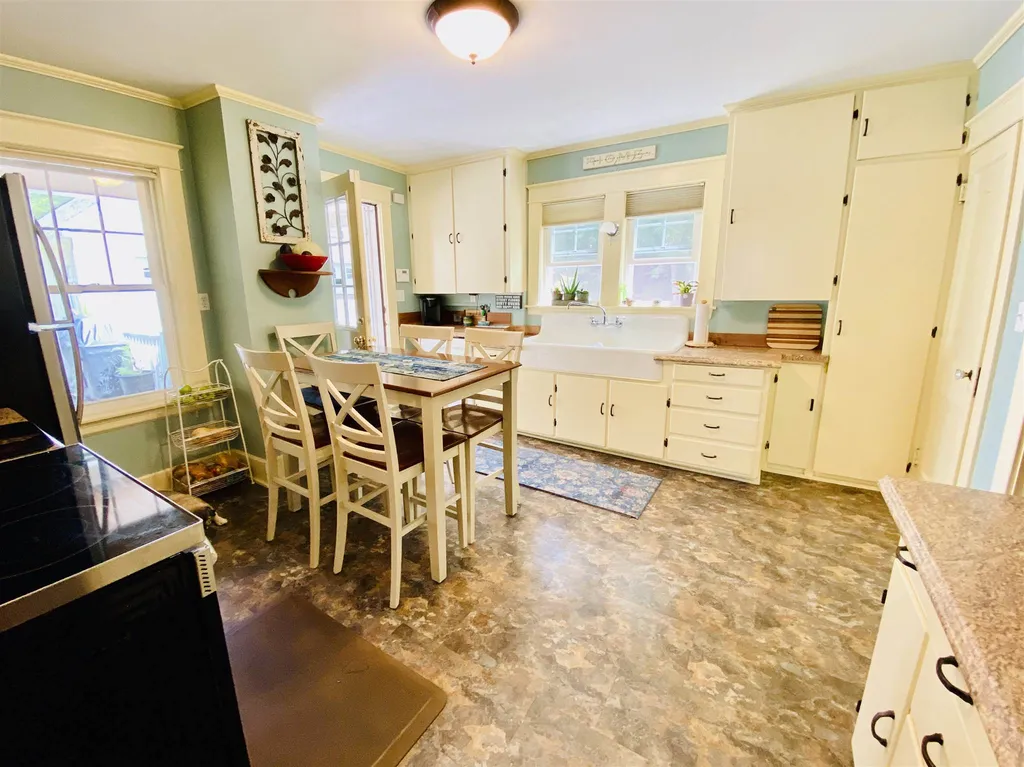 20 Highland Avenue Newport NH 03773