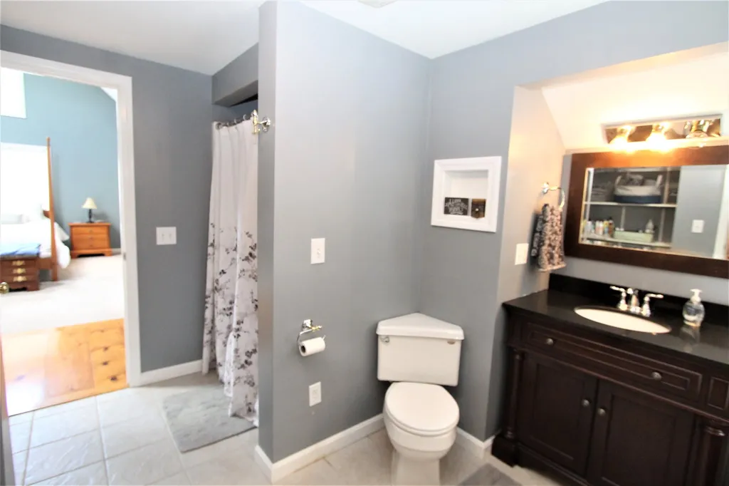 8 Brookhaven Road Kingston NH 03848
