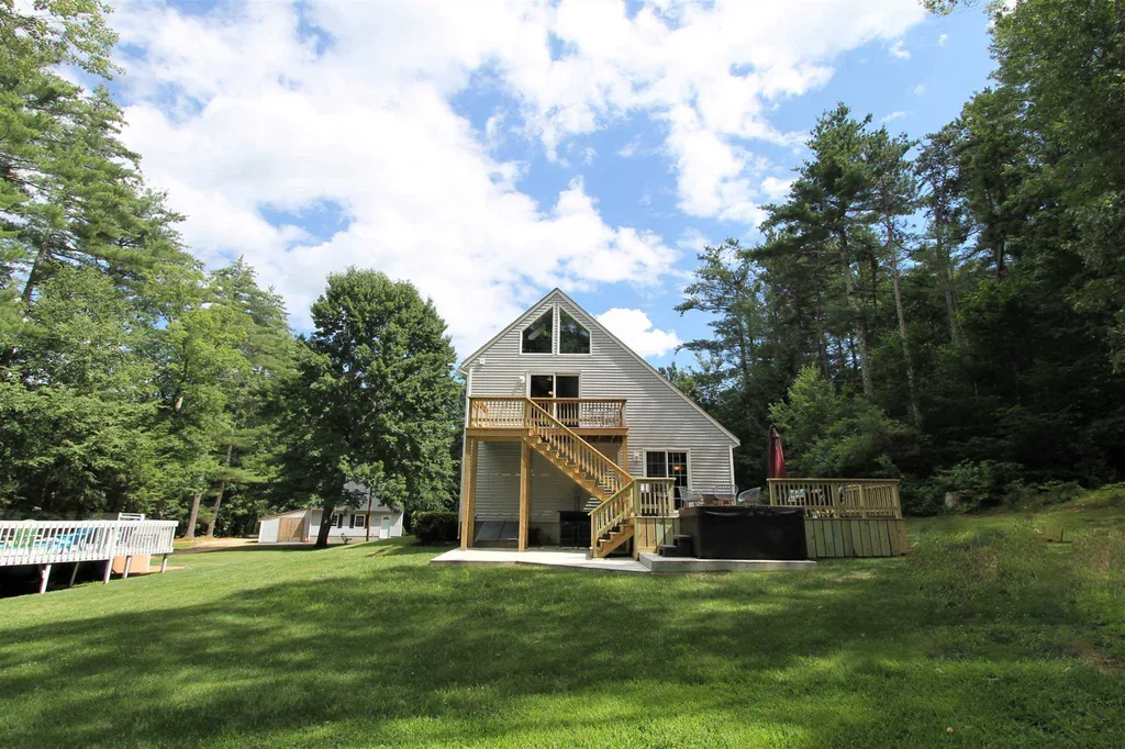 8 Brookhaven Road Kingston NH 03848