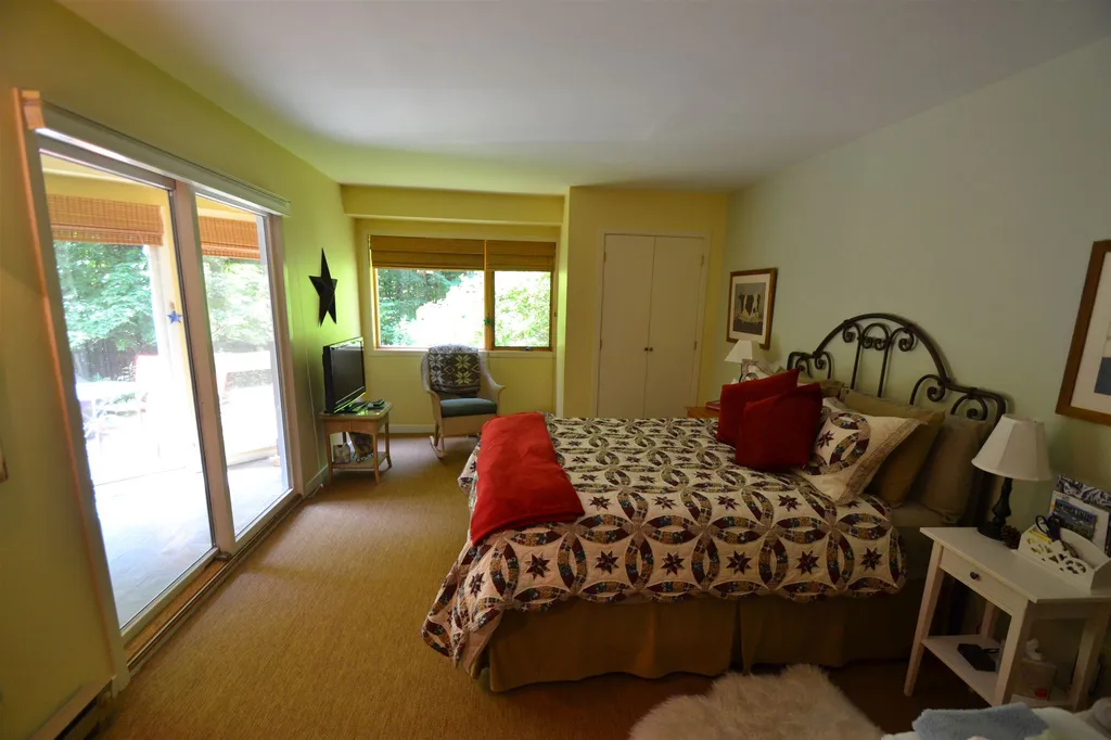 82 Madison Avenue Warren VT 05674