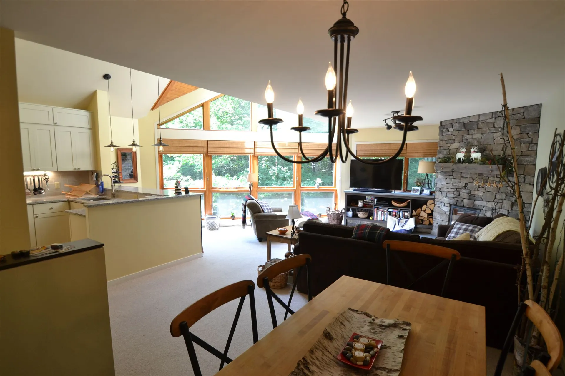 82 Madison Avenue Warren VT 05674