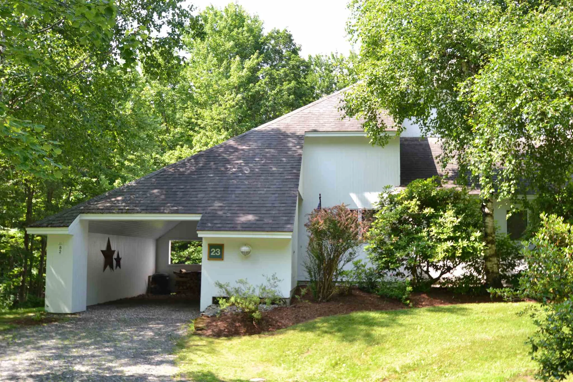 82 Madison Avenue Warren VT 05674