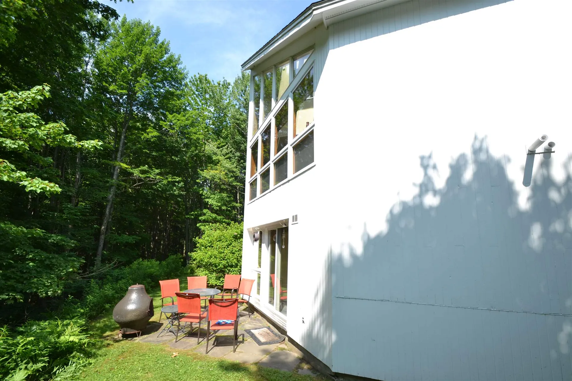 82 Madison Avenue Warren VT 05674