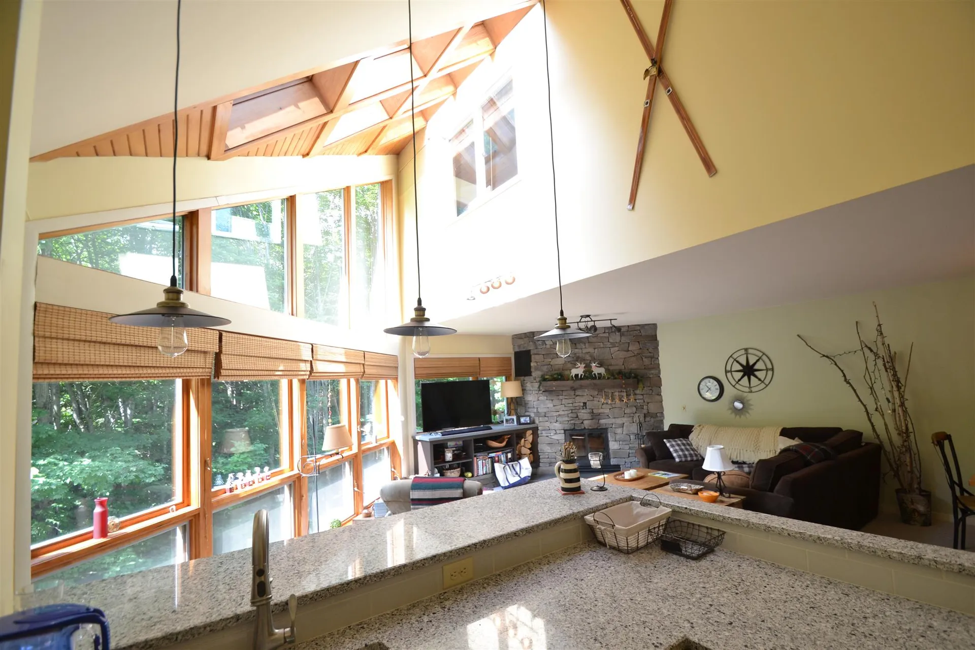 82 Madison Avenue Warren VT 05674