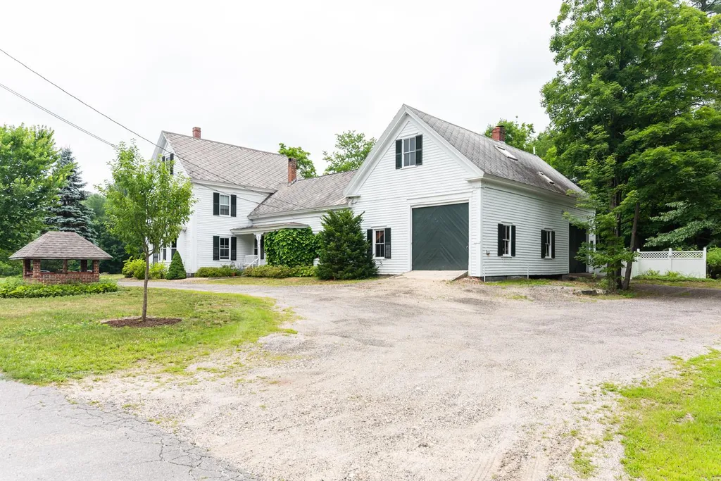 19 Milford Street Brookline NH 03033