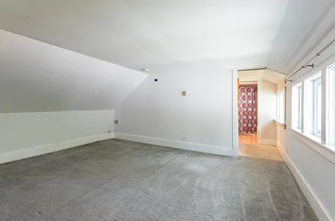 19 Milford Street Brookline NH 03033