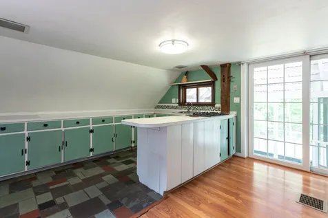 19 Milford Street Brookline NH 03033
