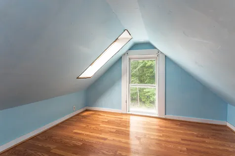 19 Milford Street Brookline NH 03033