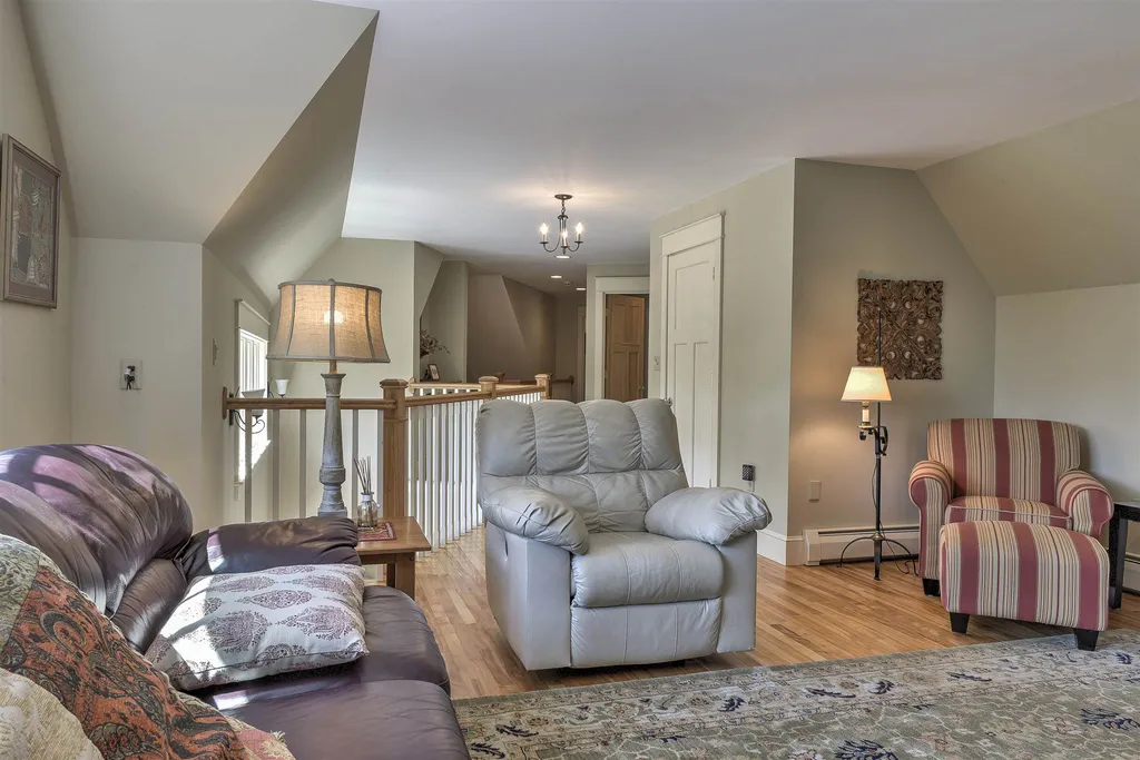 615 Hurricane Road Keene NH 03431