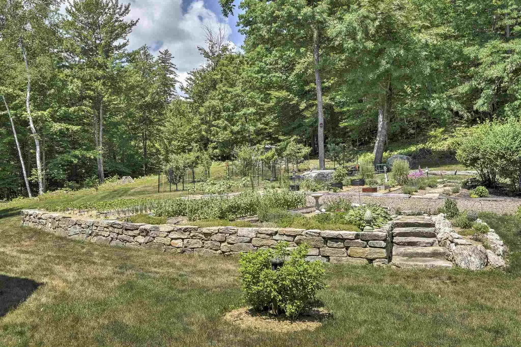 615 Hurricane Road Keene NH 03431