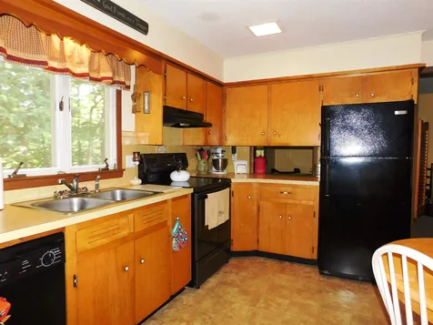 23 Meadow Drive Springfield VT 05156