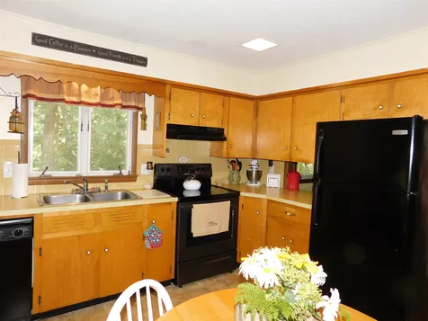 23 Meadow Drive Springfield VT 05156
