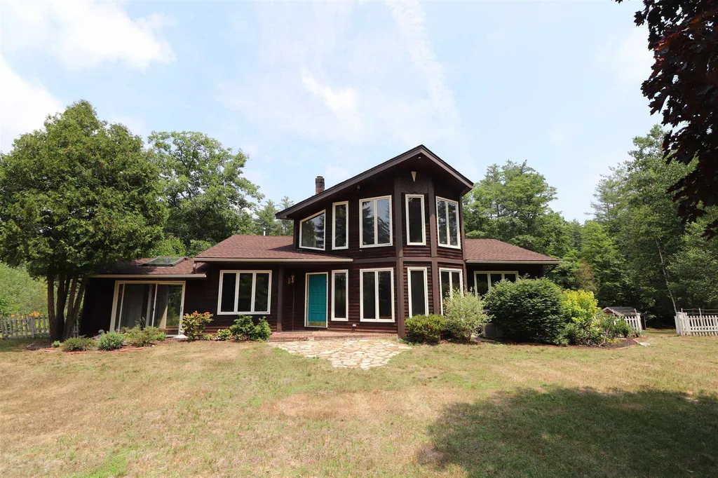 37 Colby Road Weare NH 03281
