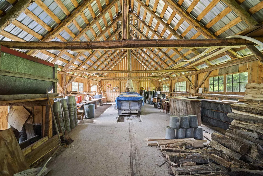 545 Starbuck Road Pomfret VT 05053