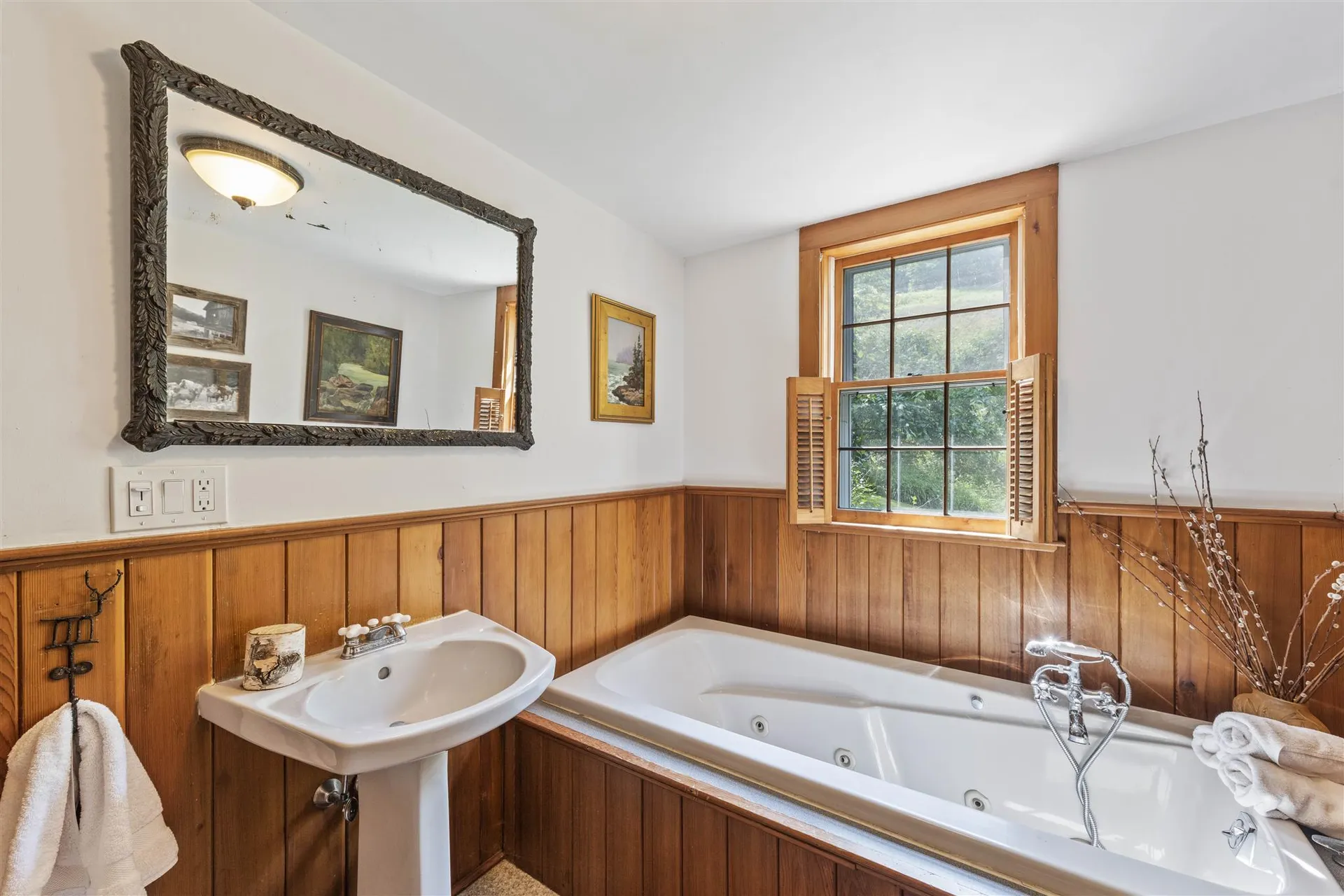 545 Starbuck Road Pomfret VT 05053