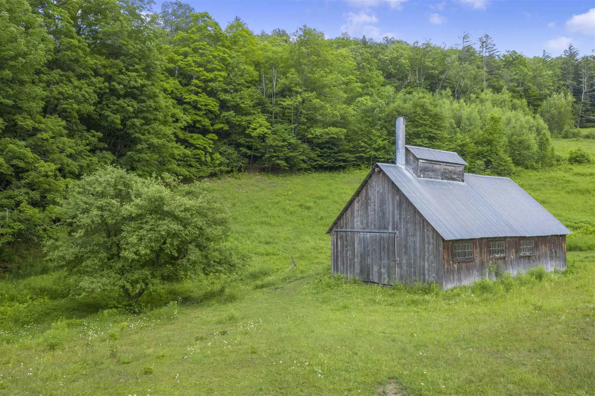 545 Starbuck Road Pomfret VT 05053
