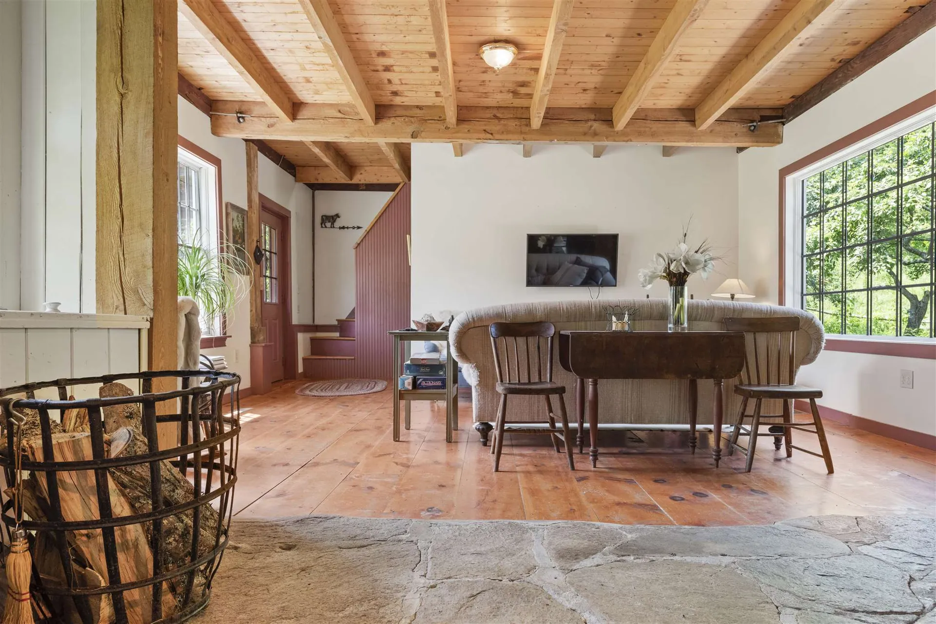 545 Starbuck Road Pomfret VT 05053